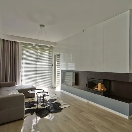 Appartamento Baltica Z Ogrodkiem - W Ustronnym Miejscu Tuz Przy Plazy *